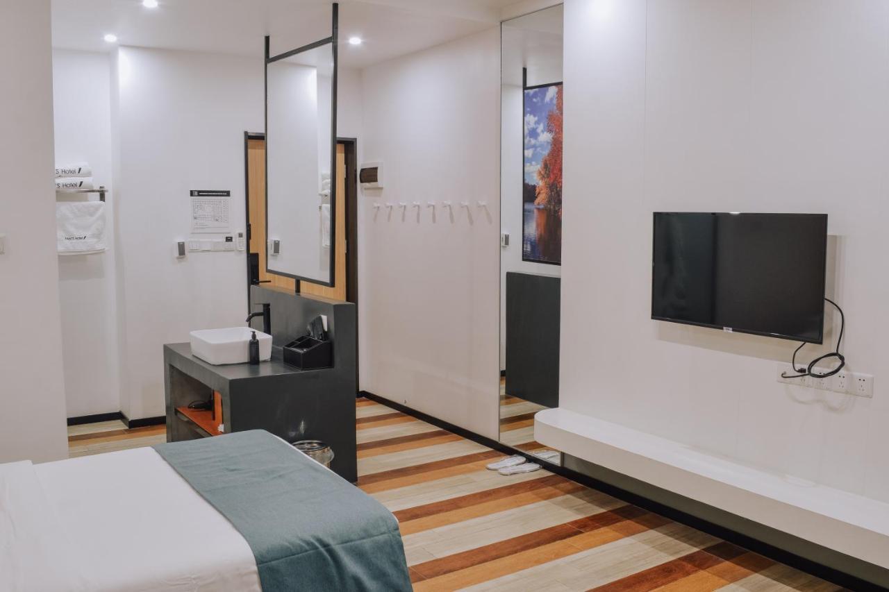 Fan'S Hotel Baybay Екстер'єр фото