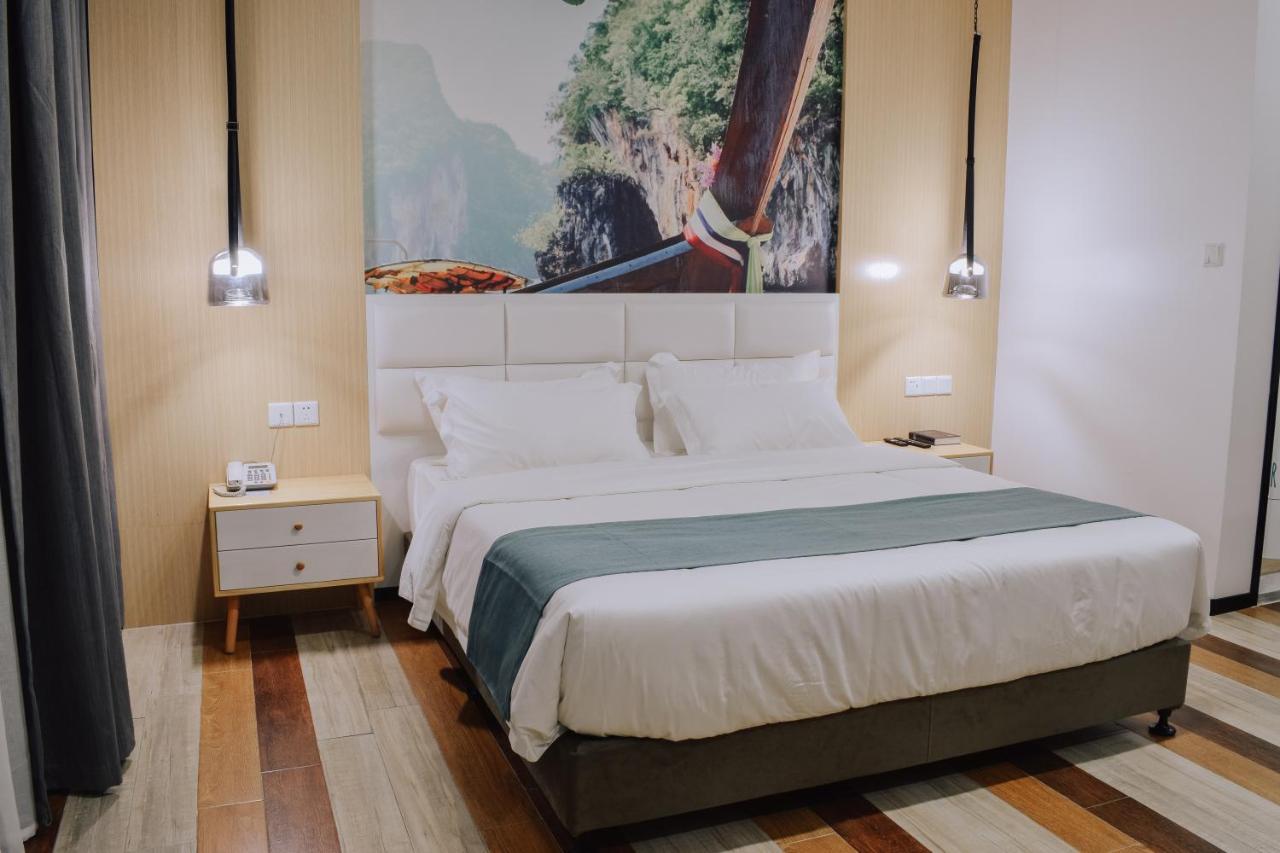Fan'S Hotel Baybay Екстер'єр фото