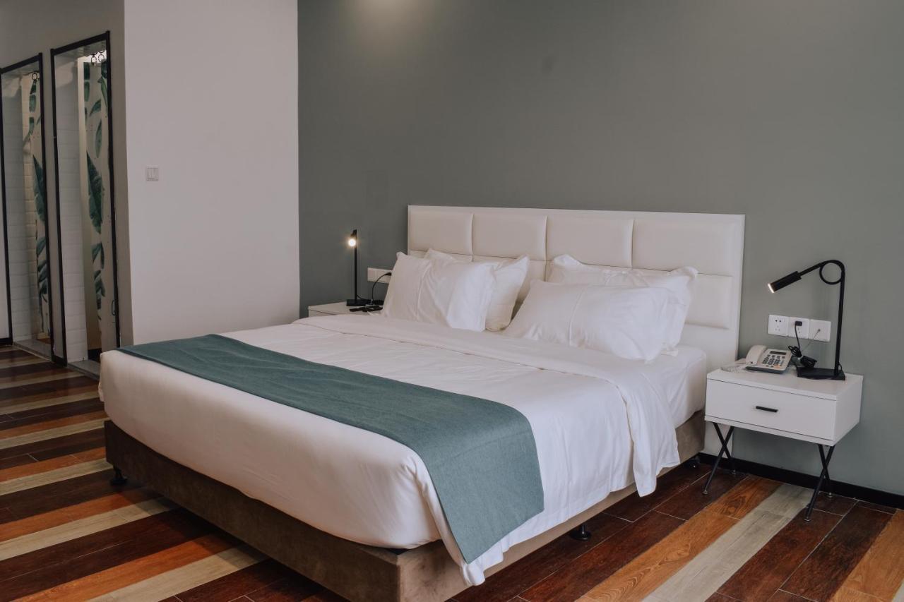 Fan'S Hotel Baybay Екстер'єр фото